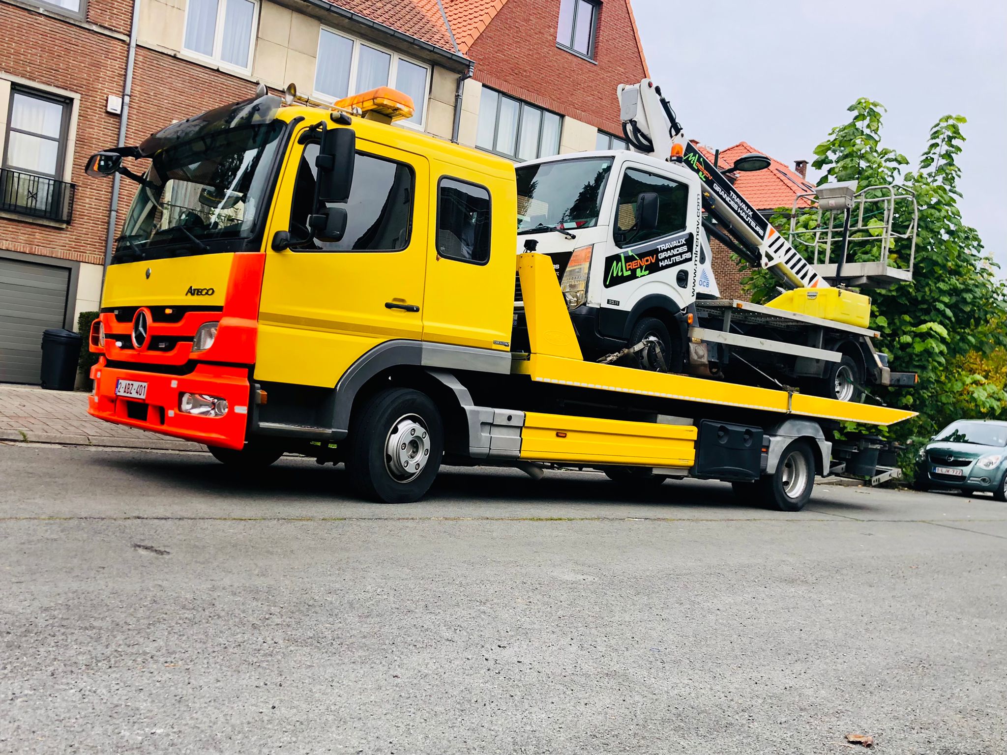 Remorquage d'un camion de déménagement